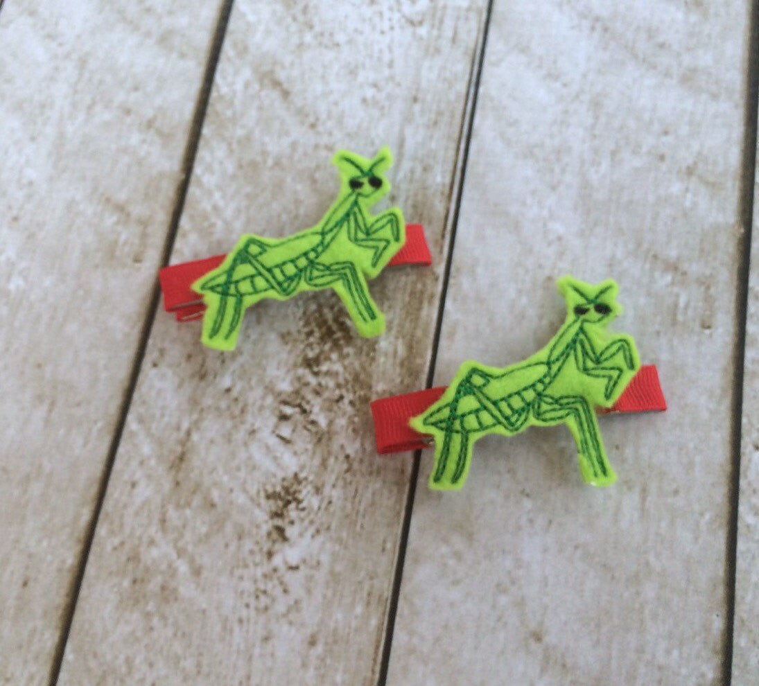 Praying Mantis Hair Clips I The Enchanted Magnolia
