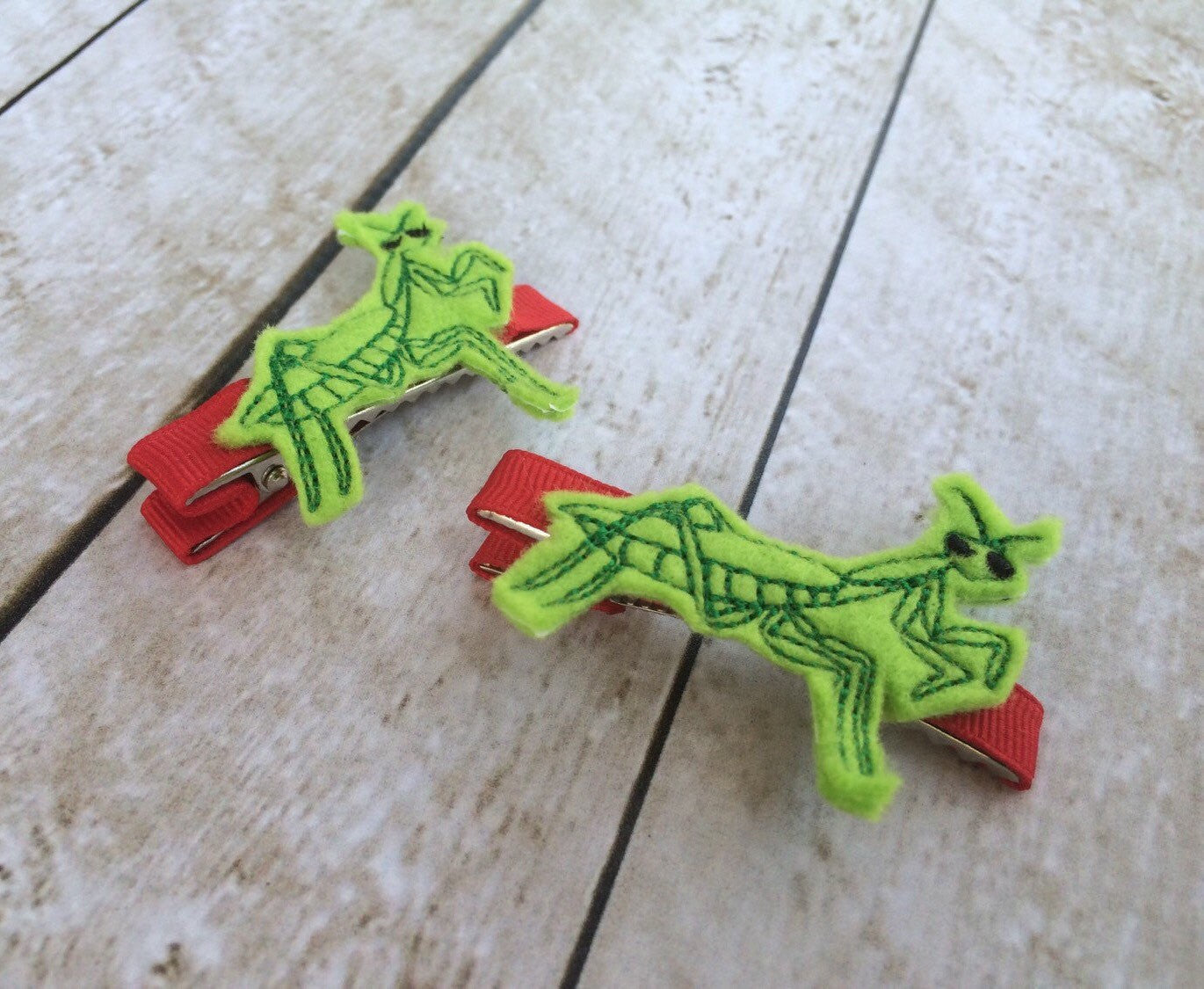 Praying Mantis Hair Barrette Clips -The Enchanted Magnolia